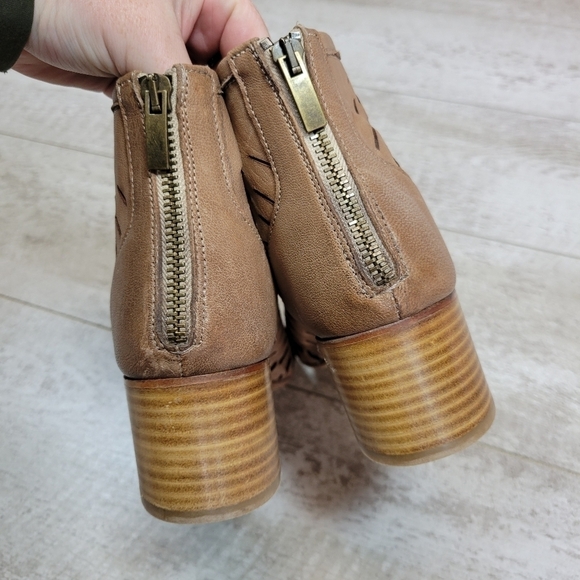 Vero Cuoio Laser Cut Leather Open Toe Booties 36 - Picture 7 of 9